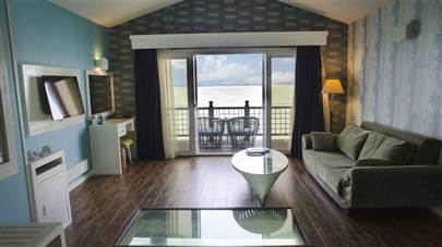 اتاق دو تخته رو به دریا هتل ترنج کیش اتاق دو تخته رو به دریا هتل ترنج کیش